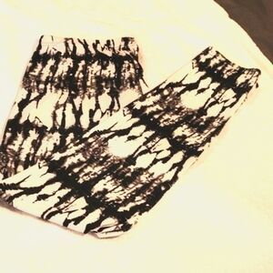 Vintage RIV Black & White Tie Dye Pull on leggings. Large. Excellent shape